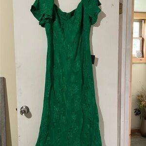 Elegant Green Midi Dress
